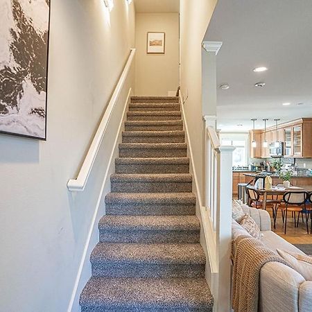 Exquisite Central Townhome With Spacious Loft And Gourmet Kitchen Seattle Kültér fotó