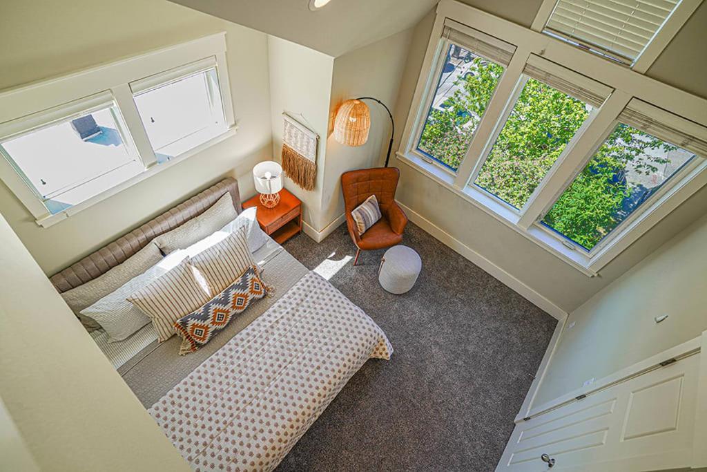Exquisite Central Townhome With Spacious Loft And Gourmet Kitchen Seattle Kültér fotó