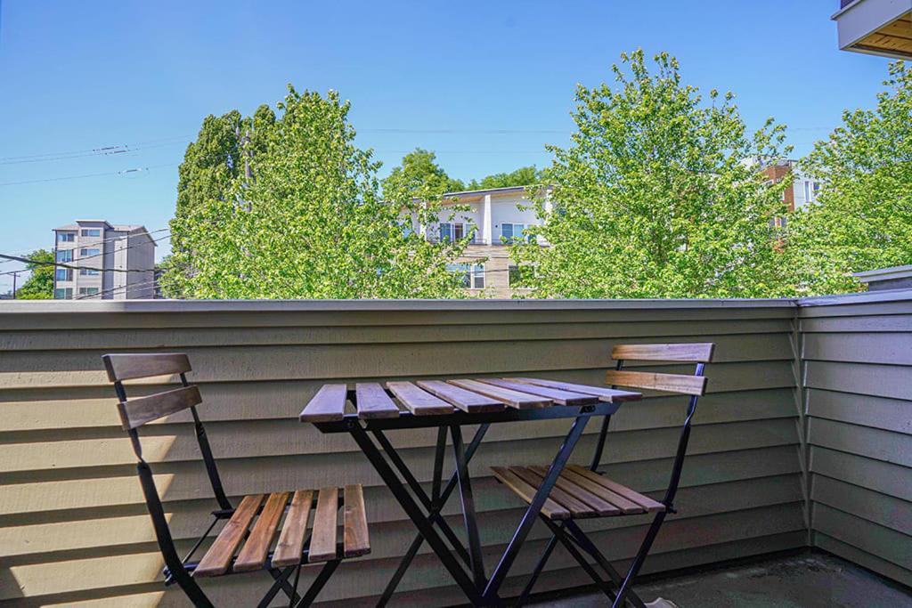 Exquisite Central Townhome With Spacious Loft And Gourmet Kitchen Seattle Kültér fotó